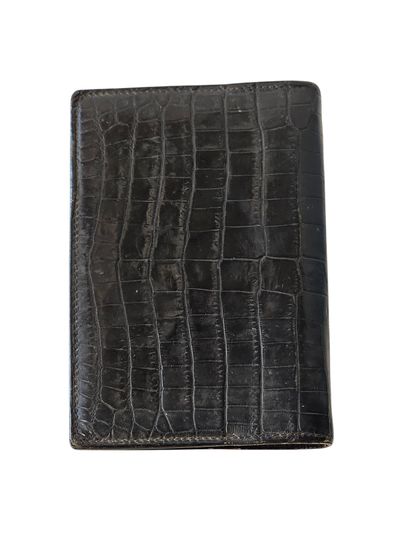 HERMES
Black leather organizer