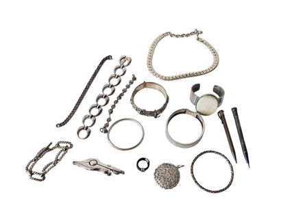 Silver-plated FANTAISIE JEWELRY SET including...