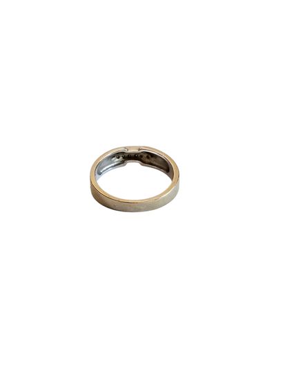 TRAVAIL moderne
Bague en or gris 750° ornée...