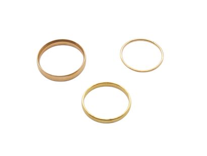 SET of three wedding rings in 750° yellow...