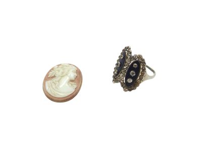 SET OF BUTTONS
Also included 
A silver-plated...