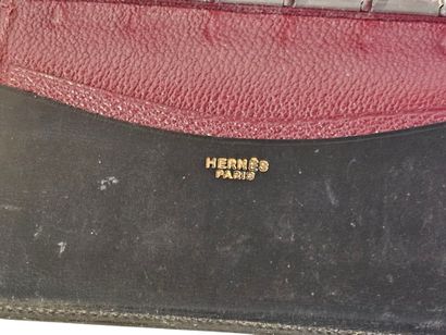 HERMES
Black leather organizer