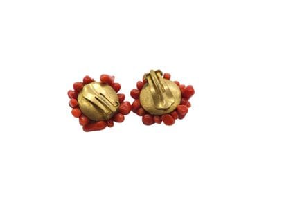 PAIR OF GOLD AND CORAL EARRINGS