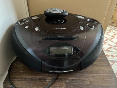SAMSUNG ancien televiseur avec télecommande...