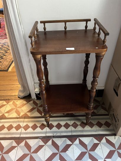 MEUBLE DE TELEPHONE ,deux reproductions ,un...