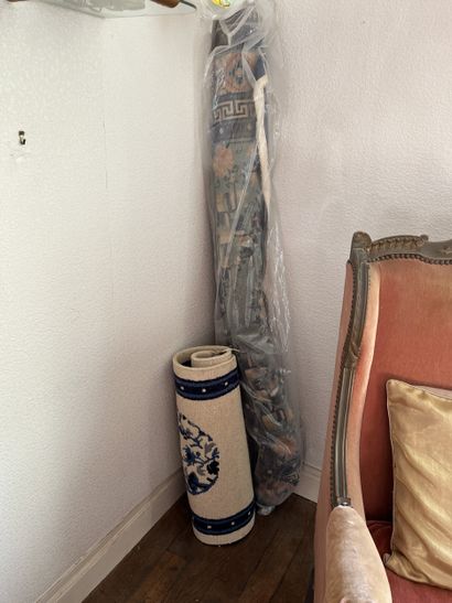 ENSEMBLE DE BIBELOTS MODERNE 
vase chinois...