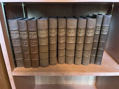 DANS LA CHAMBRE DEUX 
Ensemble de livres...
