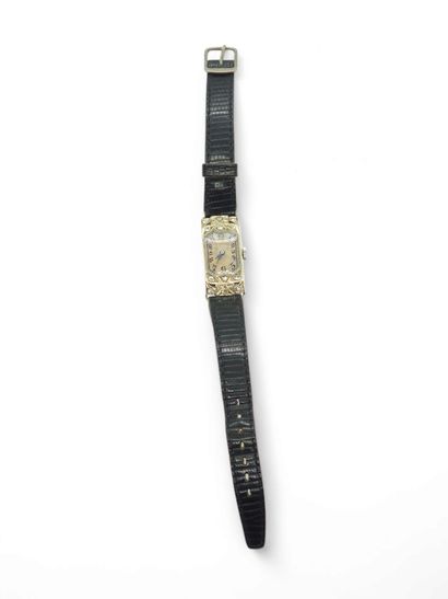 MONTRE de dame, boîtier rectangulaire en...