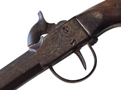 FRANCE
Pistolet à coffre à percusion à canon...