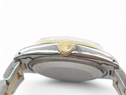 ROLEX oyster perpetual Date
Montre bracelet...
