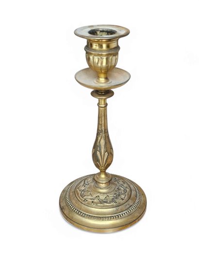 Paire de flambeaux de table | Vers 1890 
Bronze...