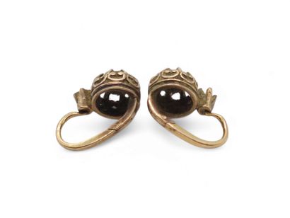 PAIRE DE BOUCLE D'OREILLE en or jaune 750°...