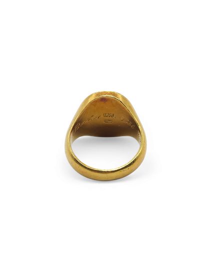 BAGUE chevalière en or jaune 750° monogrammé...