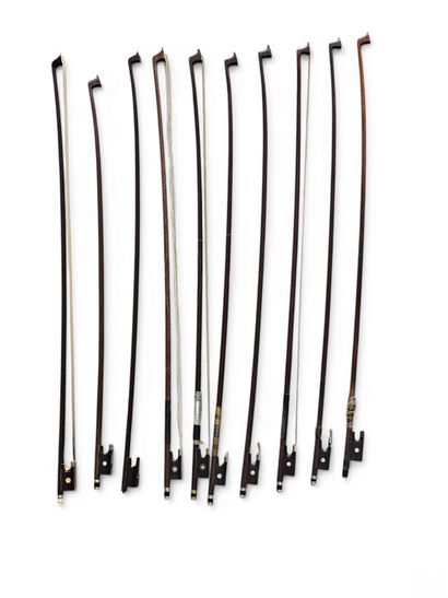 DIX ARCHETS pour violon
En état