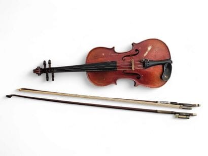 MIRECOURT
Violon d'étude 1930 taille 3/4...