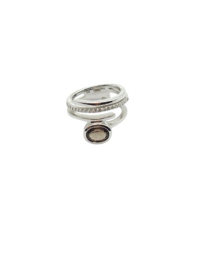BAGUE en or gris 750° ornée d'un quartz fumé...