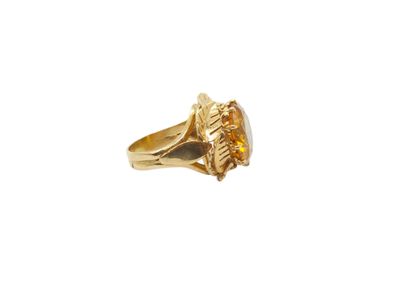 PENDENTIF en or jaune 750° ornée d'une citrine...