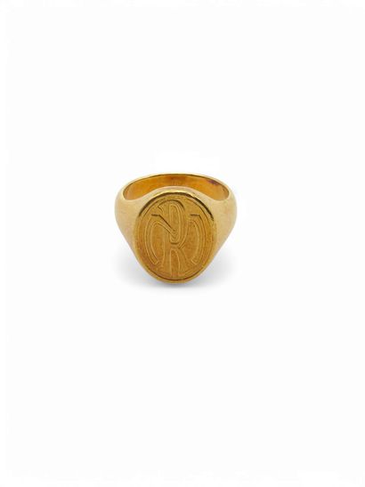 BAGUE chevalière en or jaune 750° monogrammé...