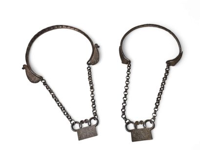 Ethnie Hmong Laos 
Deux colliers torques...