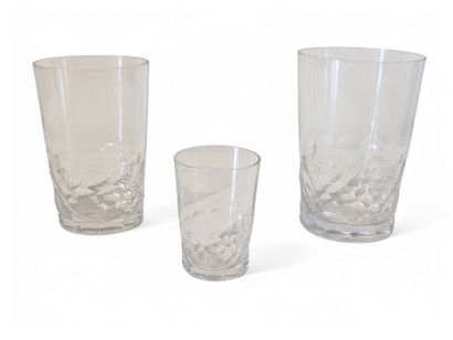 BACCARAT 
Ensemble de gobelets de différentes...