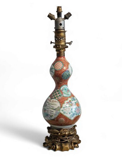 LAMPE dans le goût de Lievre, piétement en...