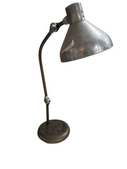 JUMO GS1
Lampe de bureau de style industriel
Enfoncements...