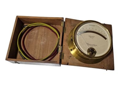 CHAUVIN ARNOUX
Wall-mounted ammeter with...
