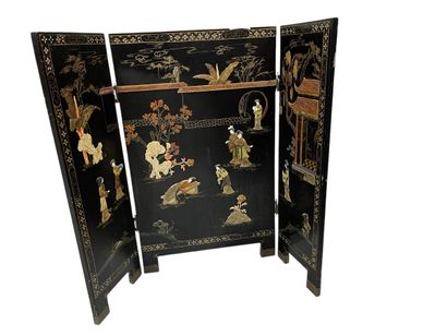 ASIAN WORK 20th century
Small three-leaf...