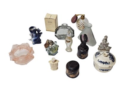 Set of small perfume bottles, small vase,...