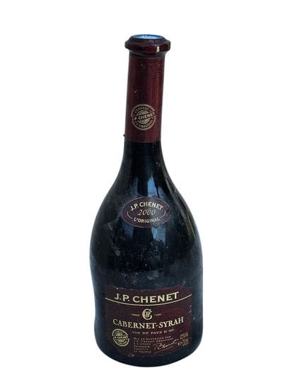 Cabernet Syrah, J.P Chenet 2000
Une bouteille...