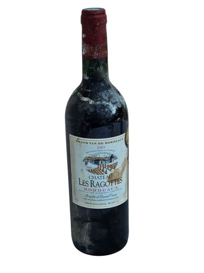 Bordeaux, Château les Ragottes 2003
Une bouteille...
