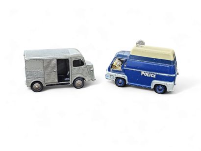 DINKY TOYS ref.889
Renault estafette police...
