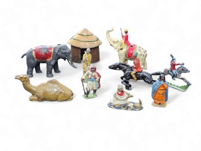 QUIRALU
Reunion de figurines aluminium peintes...