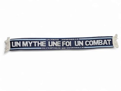 •	Olympique de Marseille – écharpe ULTRAS...