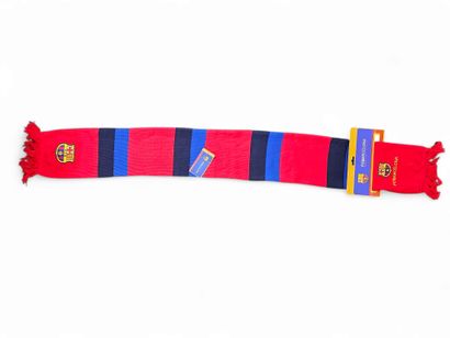 •	FC Barcelone - (écharpe R)