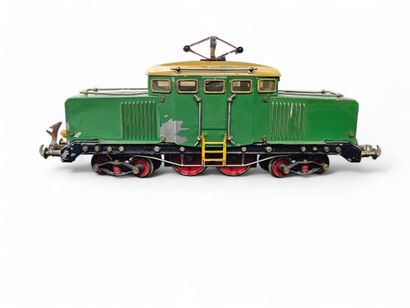 EDOBAUD 
Locomotive électrique boîte à sel
Manques...