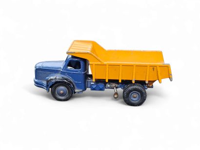 DINKY TOYS ref.34
Echelle:1/43
Camion Berliet,version...