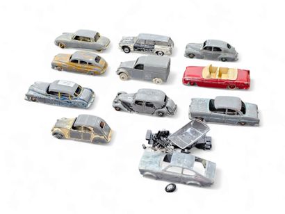 DINKYTOYS Set of 9 old painted metal cars...