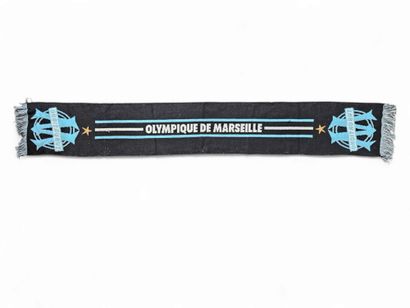 •	Olympique de Marseille – écharpe noire...