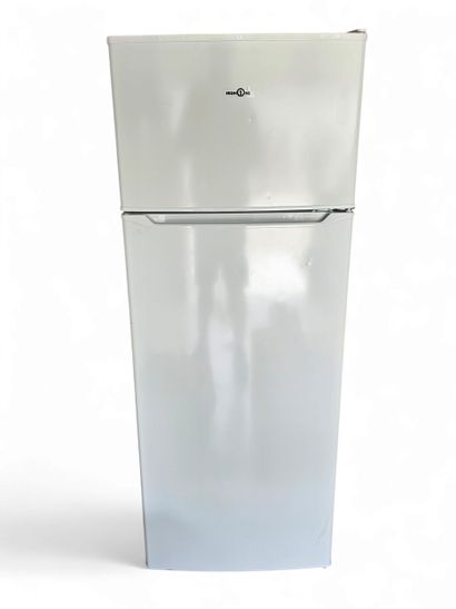 High One 
Fridge-freezer