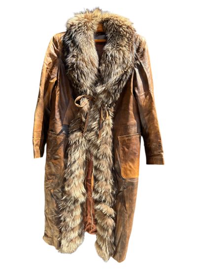 GIORGIO Xxéme siecle 
A long brown leather...