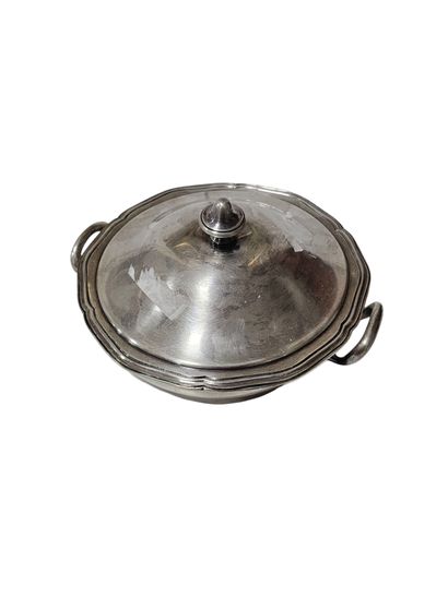 Bouillon couvert en métal argenté à deux...