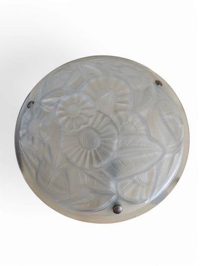 DEGUE
Plafonnier en forme de vasque ronde...