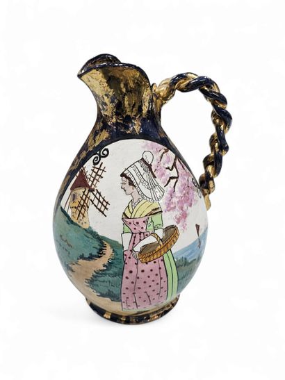 Ensemble de bibelots comprenant
Plats, vases,...