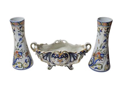 ROUEN
Mantelpiece with cornucopia décor including...