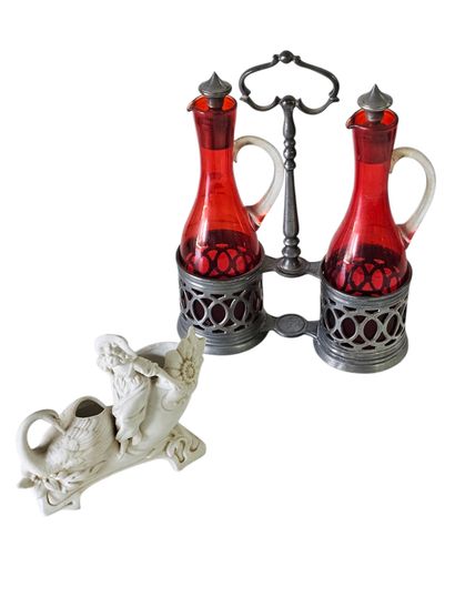HUILIER VINAIGRIER en etain et burette en...