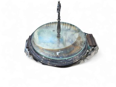 Ensemble de métal argenté et inox comprenant
Trois...