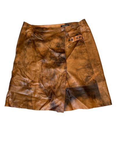 GIORGIO Xxéme siecle 
A long brown leather...