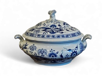 BAVARIA XX th century blue onion model (after...