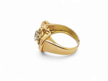RING in yellow gold 750° set with a white...